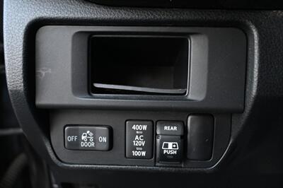 2017 Toyota Tacoma TRD Off-Road   - Photo 32 - Norwalk, CA 90650-2241