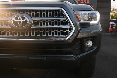 2017 Toyota Tacoma TRD Off-Road   - Photo 5 - Norwalk, CA 90650-2241