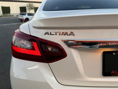 2018 Nissan Altima 2.5 SR   - Photo 13 - Norwalk, CA 90650-2241
