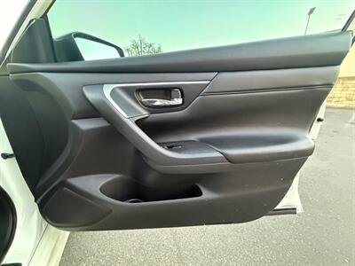 2018 Nissan Altima 2.5 SR   - Photo 33 - Norwalk, CA 90650-2241