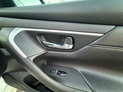 2018 Nissan Altima 2.5 SR   - Photo 38 - Norwalk, CA 90650-2241