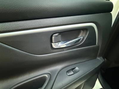 2018 Nissan Altima 2.5 SR   - Photo 24 - Norwalk, CA 90650-2241