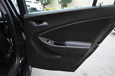 2018 Chevrolet Volt LT - Photo 52 - Norwalk, CA 90650-2241