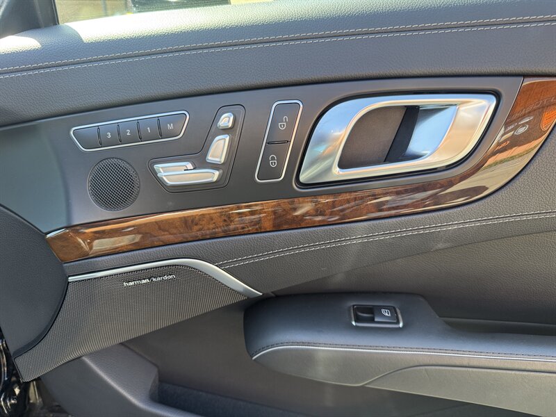 2013 Mercedes-Benz SL 63 AMG - Photo 39 - Norwalk, CA 90650-2241