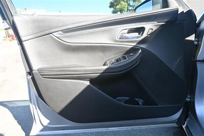2019 Chevrolet Impala LT   - Photo 18 - Norwalk, CA 90650-2241