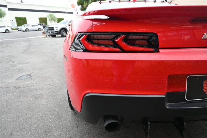 2014 Chevrolet Camaro photo 9