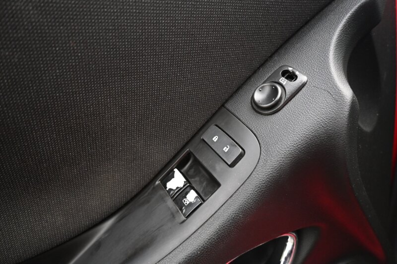 2014 Chevrolet Camaro photo 17