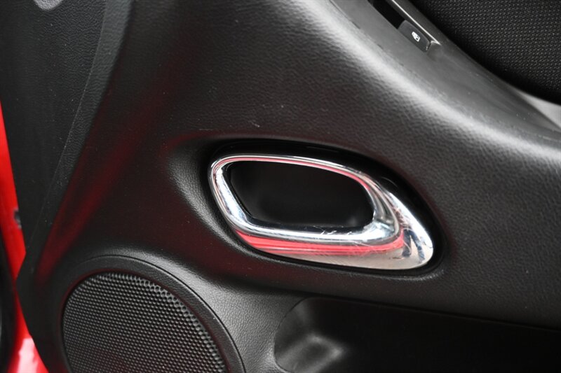 2014 Chevrolet Camaro photo 33