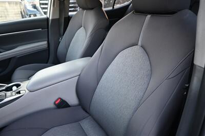 2021 Toyota Camry Hybrid LE   - Photo 22 - Norwalk, CA 90650-2241