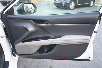 2021 Toyota Camry Hybrid LE   - Photo 51 - Norwalk, CA 90650-2241