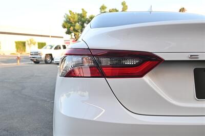 2021 Toyota Camry Hybrid LE   - Photo 9 - Norwalk, CA 90650-2241