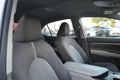 2021 Toyota Camry Hybrid LE   - Photo 54 - Norwalk, CA 90650-2241