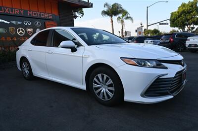 2021 Toyota Camry Hybrid LE   - Photo 14 - Norwalk, CA 90650-2241