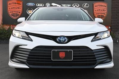 2021 Toyota Camry Hybrid LE   - Photo 2 - Norwalk, CA 90650-2241