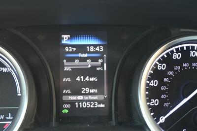2021 Toyota Camry Hybrid LE   - Photo 26 - Norwalk, CA 90650-2241