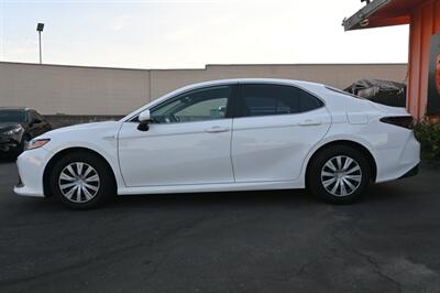 2021 Toyota Camry Hybrid LE   - Photo 7 - Norwalk, CA 90650-2241