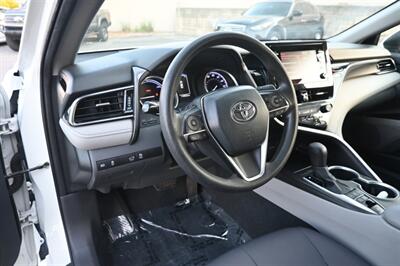 2021 Toyota Camry Hybrid LE   - Photo 24 - Norwalk, CA 90650-2241