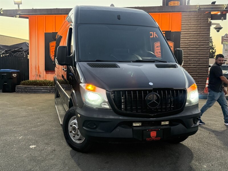 2015 Mercedes-Benz Sprinter 3500   - Photo 1 - Norwalk, CA 90650-2241