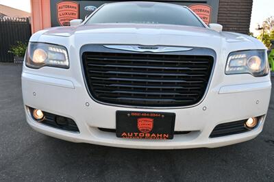 2014 Chrysler 300 S   - Photo 4 - Norwalk, CA 90650-2241