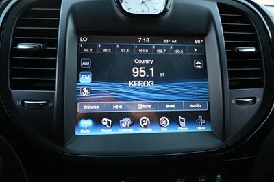 2014 Chrysler 300 S   - Photo 33 - Norwalk, CA 90650-2241