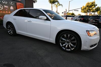2014 Chrysler 300 S   - Photo 18 - Norwalk, CA 90650-2241