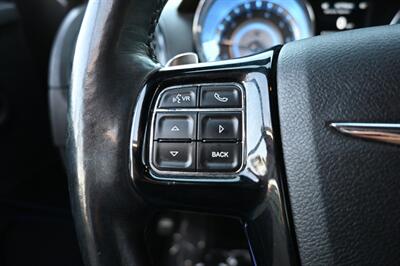 2014 Chrysler 300 S   - Photo 29 - Norwalk, CA 90650-2241