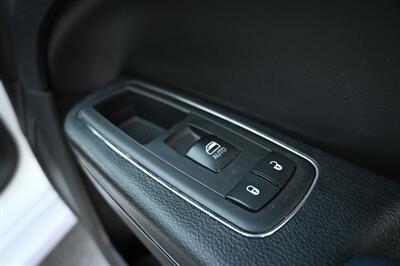 2014 Chrysler 300 S   - Photo 56 - Norwalk, CA 90650-2241