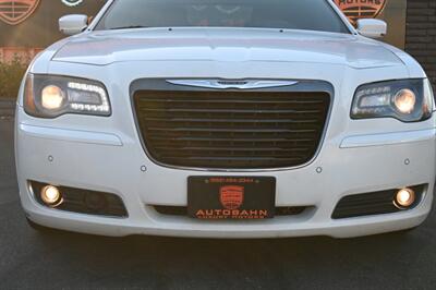 2014 Chrysler 300 S   - Photo 20 - Norwalk, CA 90650-2241