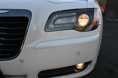 2014 Chrysler 300 S   - Photo 5 - Norwalk, CA 90650-2241
