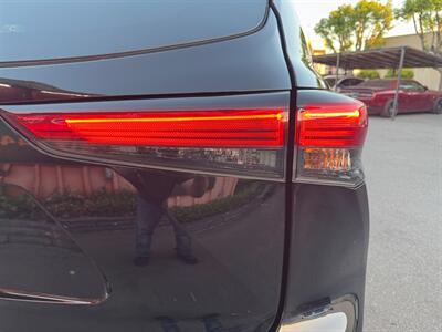 2021 Toyota Highlander XSE   - Photo 17 - Norwalk, CA 90650-2241