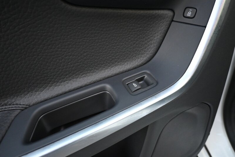 2012 Volvo S60 T5 photo 40