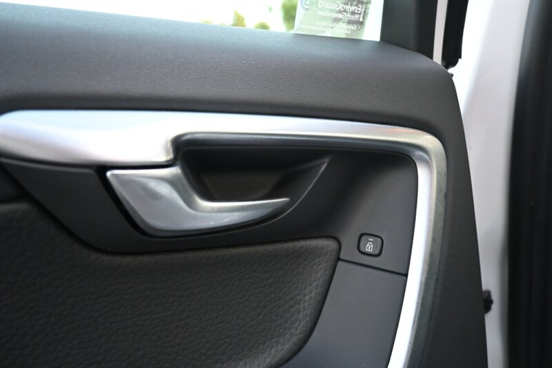 2012 Volvo S60 T5 photo 39