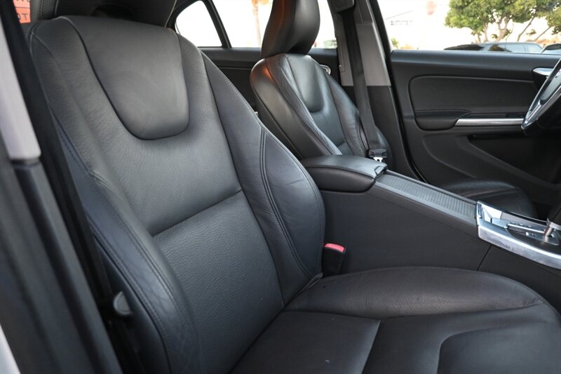 2012 Volvo S60 T5 photo 59