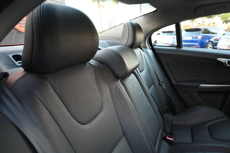 2012 Volvo S60 T5 photo 51
