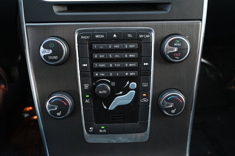 2012 Volvo S60 T5 photo 34