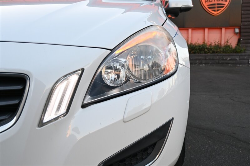 2012 Volvo S60 T5 photo 5