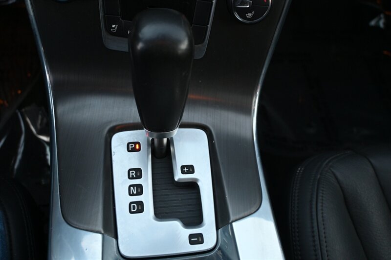 2012 Volvo S60 T5 photo 35