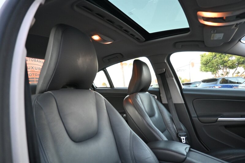 2012 Volvo S60 T5 photo 58