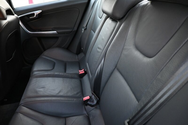 2012 Volvo S60 T5 photo 42