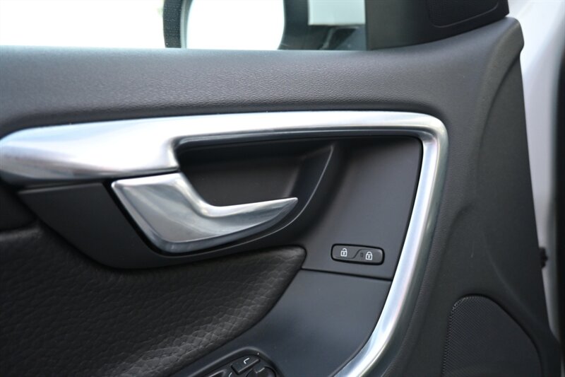 2012 Volvo S60 T5 photo 19