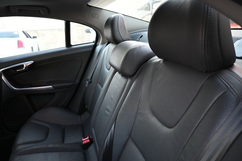 2012 Volvo S60 T5 photo 41