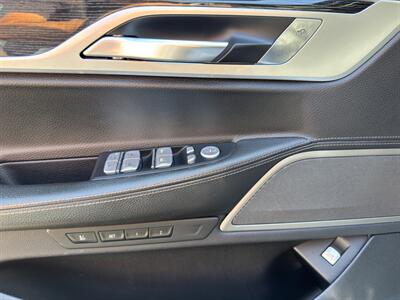 2019 BMW 7 Series 740i   - Photo 19 - Norwalk, CA 90650-2241