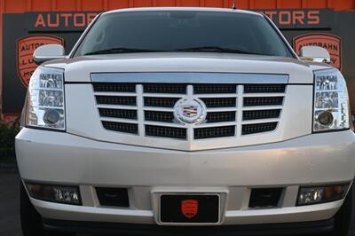 2013 Cadillac Escalade ESV Luxury   - Photo 2 - Norwalk, CA 90650-2241