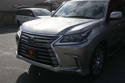 2016 Lexus LX 570   - Photo 8 - Norwalk, CA 90650-2241