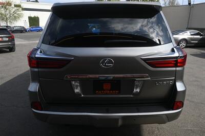 2016 Lexus LX 570   - Photo 17 - Norwalk, CA 90650-2241