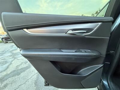 2019 Cadillac XT5 Premium Luxury   - Photo 22 - Norwalk, CA 90650-2241