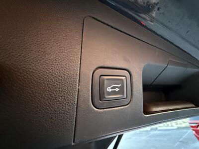 2019 Cadillac XT5 Premium Luxury   - Photo 24 - Norwalk, CA 90650-2241