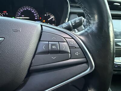 2019 Cadillac XT5 Premium Luxury   - Photo 20 - Norwalk, CA 90650-2241