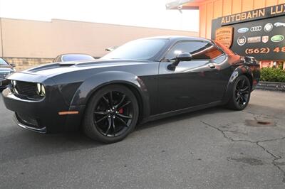 2016 Dodge Challenger SXT   - Photo 6 - Norwalk, CA 90650-2241
