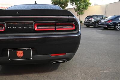 2016 Dodge Challenger SXT   - Photo 11 - Norwalk, CA 90650-2241